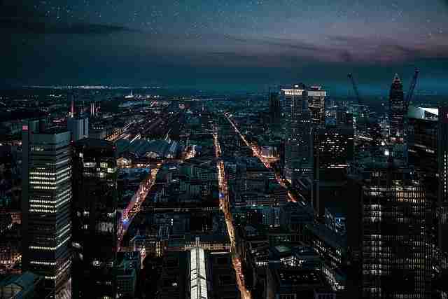 尺度突破:蘑菇视频封面尺度突破底线,网友热评如潮